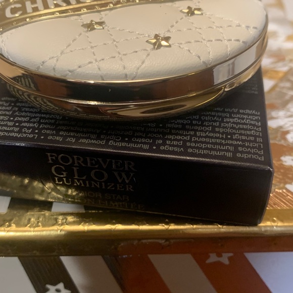 Dior Gold Compact with White Accents, golden, must have!Brand new,luminizer - Picture 10 of 14